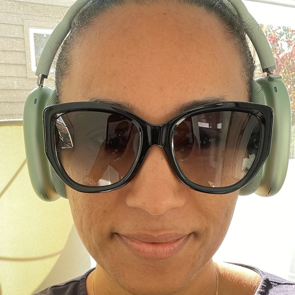 Louis Vuitton oversized sunglasses - Picture 8 of 9